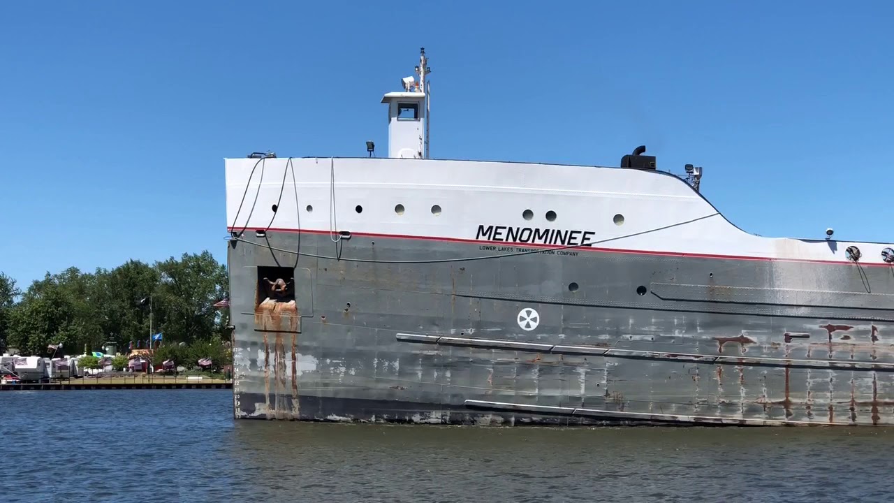 The Menominee motors on the Saginaw River past the Bay City Fireworks