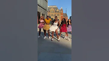 Gore Gore Hum Tum Alka Yagnik Bollywood Music Foreigners Dance Shorts Abhi Ke Edits 
