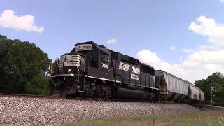 NS 7101 leads NS G34 north at Green