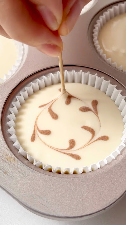 Will you try this mini flower sponge cupcakes? #cupcakes #softcake #fluffycake