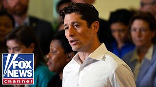 Minneapolis mayor to ICE: 'WE DO NOT WANT YOU HERE'