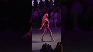 Paris Hilton as a modern bride for Versace at the Milan fashion week #ytshorts #milanfashionweek