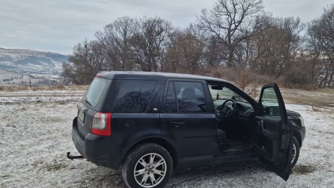 Dorm o noapte în mașină lângă Pădurea Hoia-Baciu