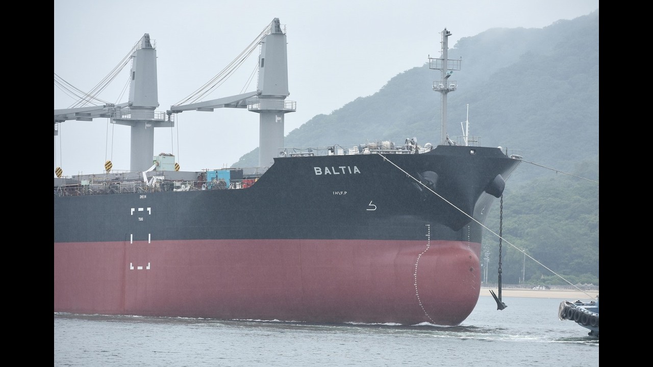 弓削沖から帰って来た艤装中の貨物船「BALTIA」　令和8年7月4日
