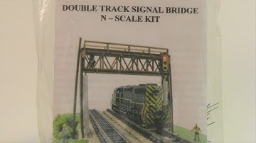 "Unboxing" an N Scale LED Double Track Signal Bridge Kit (PHM N-102, NOS)