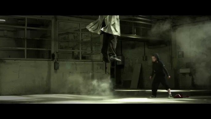 SKRILLEX - Bangarang Feat. Sirah [Official Music Video] - YouTube