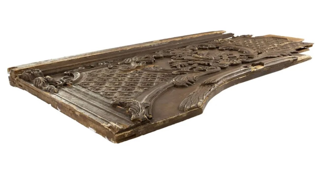 Rose's famous door from 'Titanic' sells for over $718K at auction