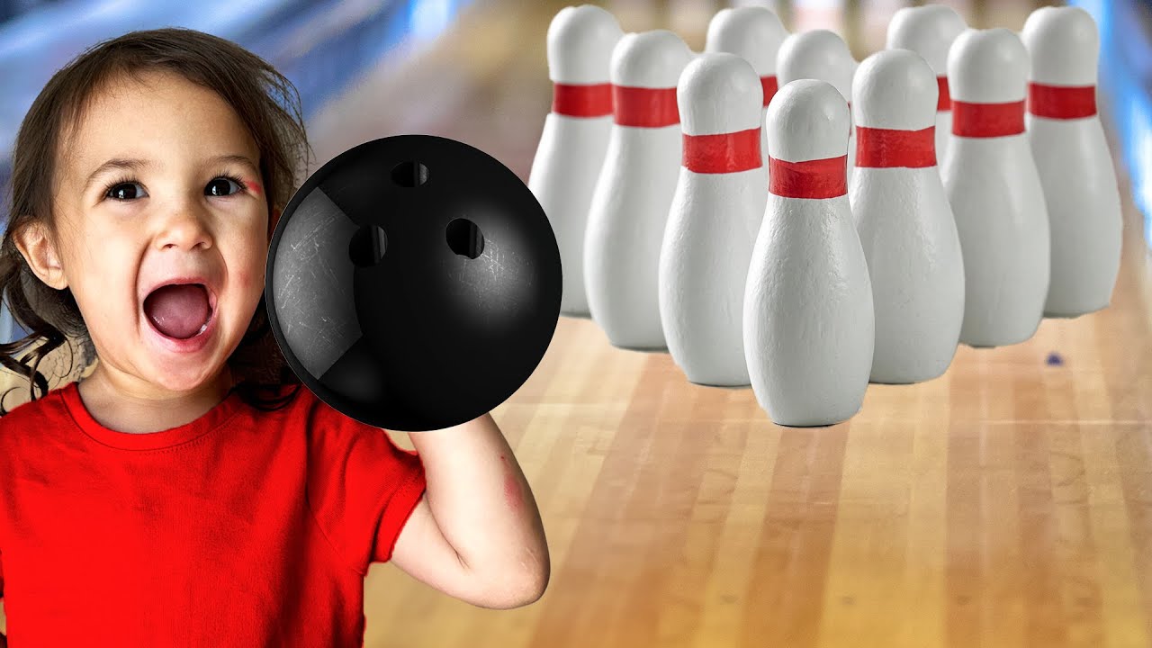 STUFFED ANiMAL GOES BOWLING!! Oak brings her BABY stroller bowling!