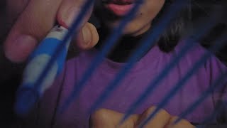 ASMR - Desenhando no seu rosto (sons de boca e toques na tela)
