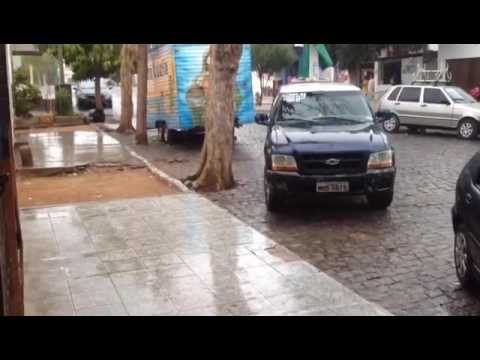 Chuva em Jucurutu. Vídeo feito por Emanuella Galvão