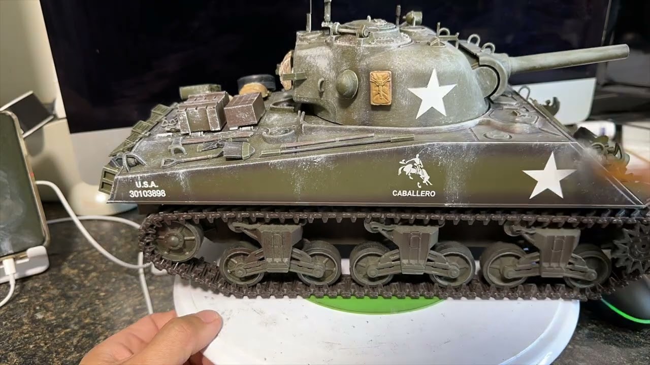 HENG LONG 1/16 RC M4A3 SHERMAN 105 TANK - WEATHERING - YouTube