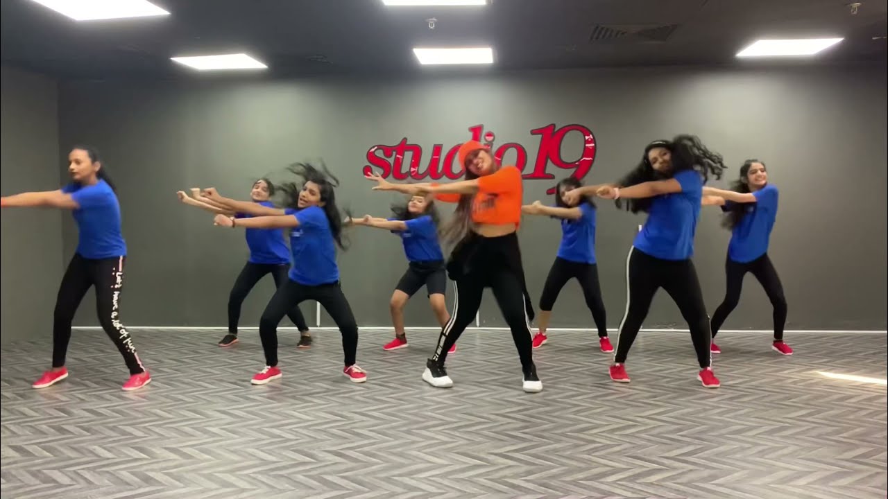 PISTA DANCE WORKOUT with my Kiddos 😍