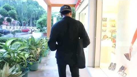 Video Klip ceritanya (BAD ASS - Aw karin)