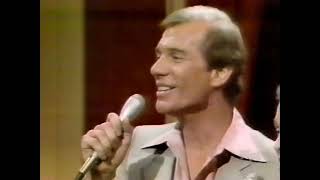 Celebrity Gail Farrell, Ron Anderson & Michael Redman with Sophisticated Lady (1981) Net Worth