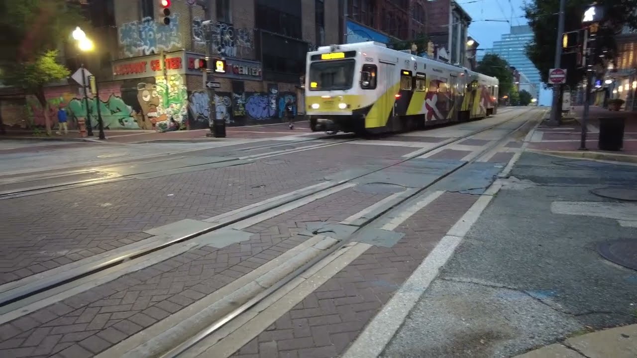 Baltimore City Walk. Howard St To Orleans St Overpass, City Hall To Inner Harbor