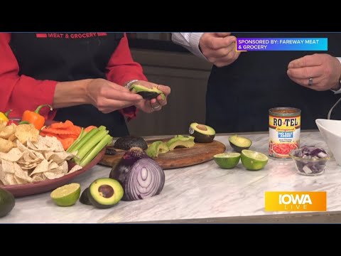 How To Make The Perfect Guacamole! Prepare For The Big Game With Fareway Meat & Grocery | Paid Conte
