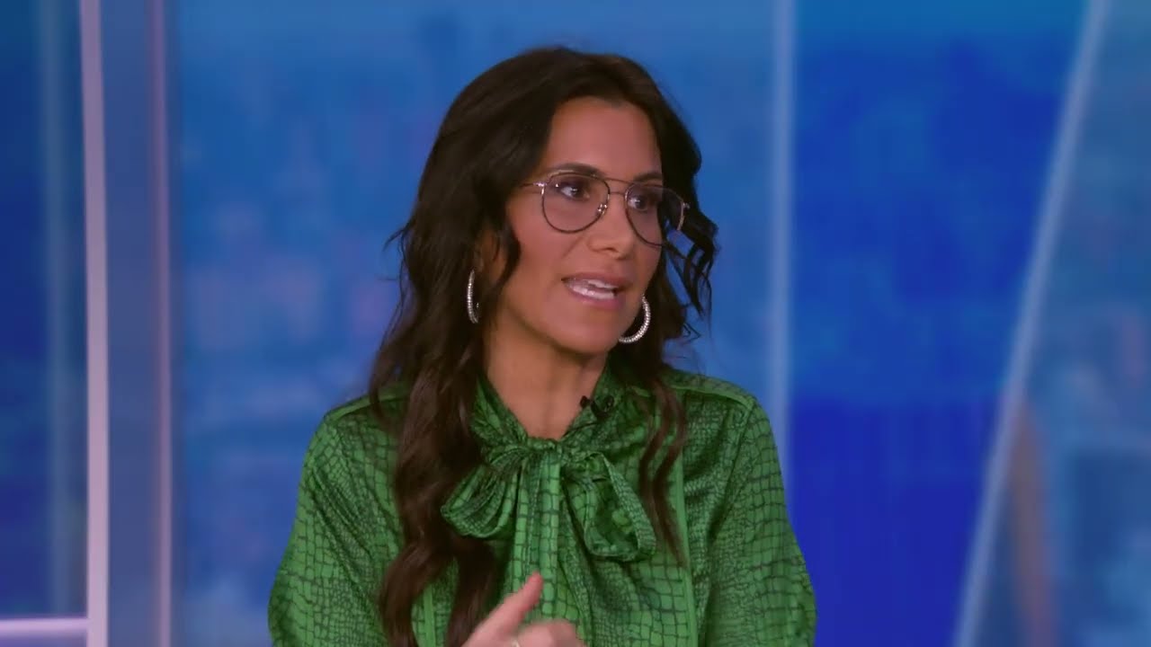 Entertainment headlines: AMAs, box office, 'Top Gun 3'?