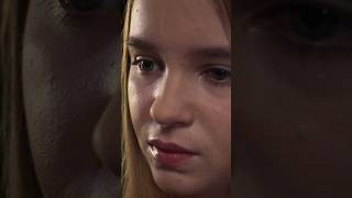 Manipulative Friend Pressures Teen Model Girl Lost A Hollywood Story