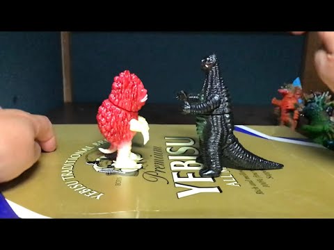 ソフビ DE 怪獣バトル　隕石怪獣ガラモン 対 どくろ怪獣レッドキング