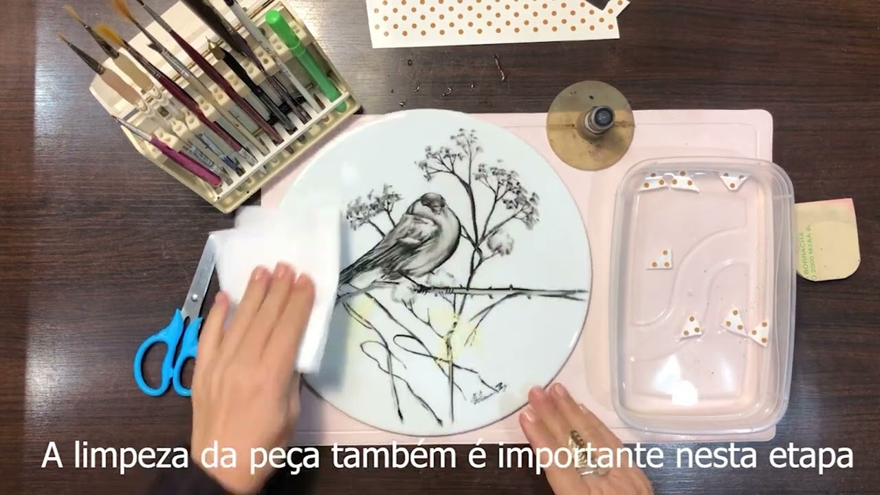 Impressão de folhas roseira técnica relevo e ouro sobre relevo