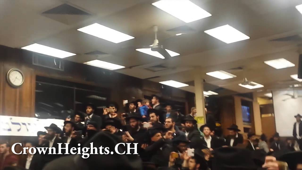 Chanukah - Menorah Lighting - at 770 Chabad Lubavitch Headquarters 5775 ...