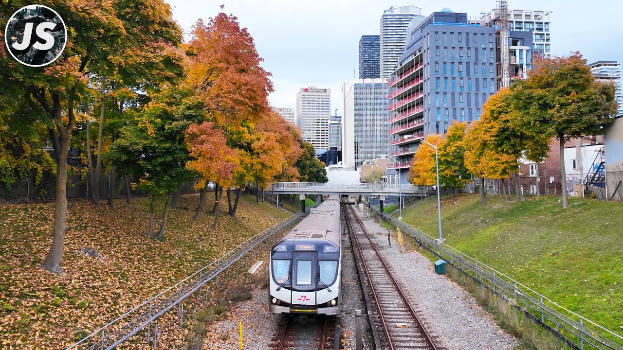 Midtown Toronto Fall Walk | Mount Pleasant to Beltline Trail (Oct 2024)
