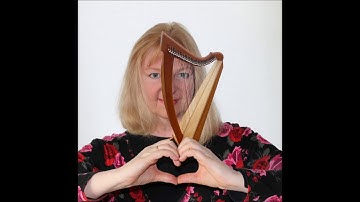 Harpist Regina Ederveen plays Inis Oirr on celtic harp