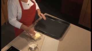 Backform Einfetten - Fetten Von Eckigen Backformen - Video Tutorial - Torten Rezepte