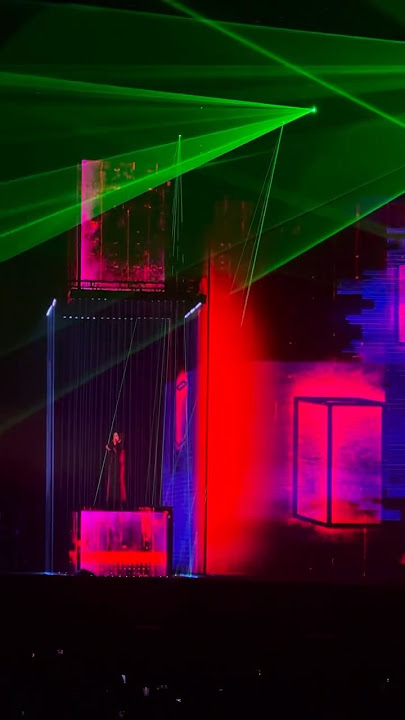 好伟大的bridge编曲 好伟大的激光 好伟大的小品#徐佳莹 #lala #病人 #变得有些奢侈的事 #巡回演唱会