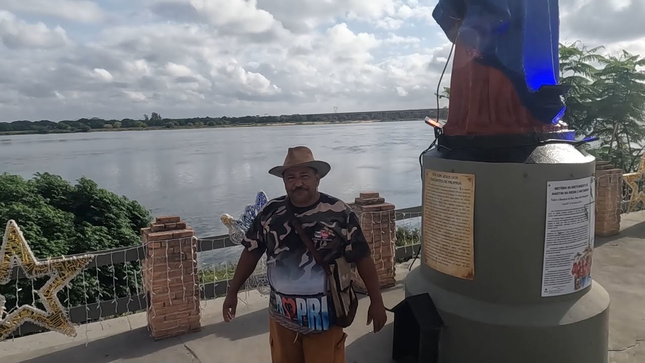 JOTA CONTA A HISTÓRIA DOS 3 MASTROS DE PROPRIÁ-SE