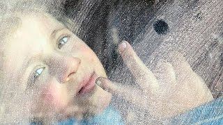 Last refugees bid farewell in the snow to Aleppo screenshot 2