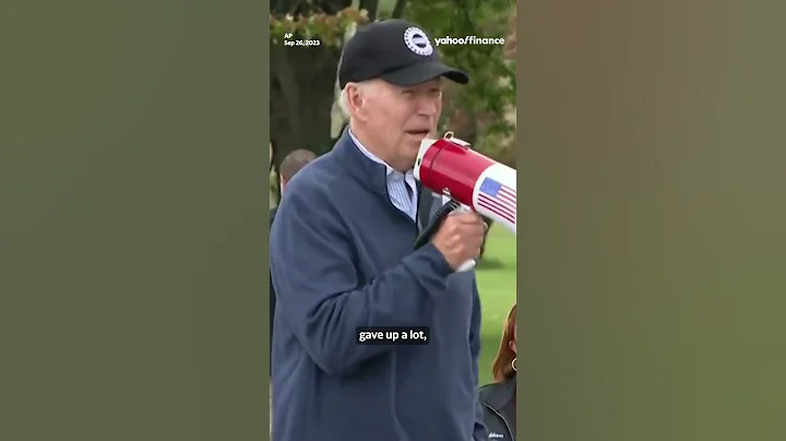 Biden visits UAW picket line in Michigan #shorts