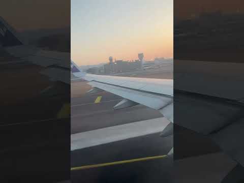 NAIK PESAWAT PERGI JAUH, KIRA-KIRA MAU KEMANA YA? ADA YANG BISA TEBAK? 🤭