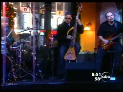 Toni Braxton - It's The Most Wonderful Time Of The Year - live