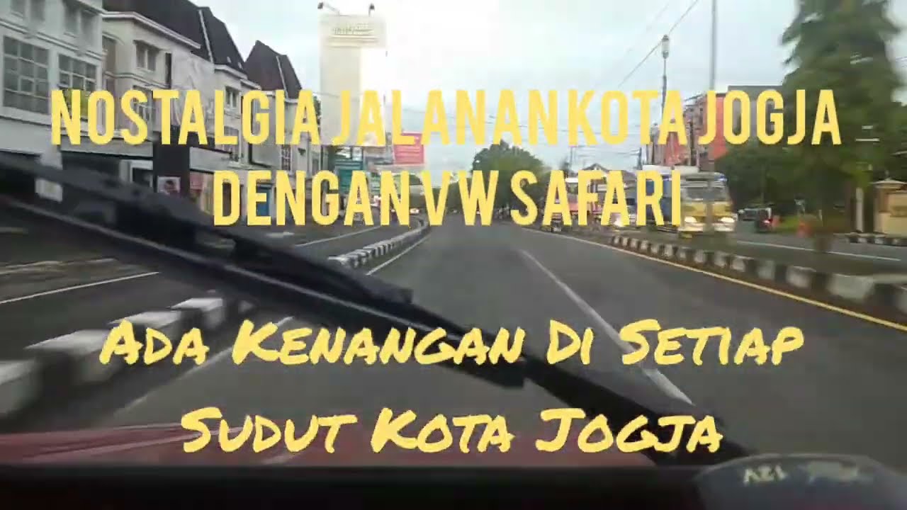 Nostalgia Jalanan di Kota Jogja Dengan VW Safari