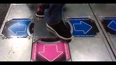 DDR EXTREME(AC) - WITCH DOCTOR(GIANT TOONS MIX) S-Heavy first attempt B