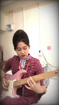 Pramugari Lion Air Nita Rahma Bermain Gitar#CoverGuitar#FearOfTheDark#IronMaiden#NitaRahma#Shorts