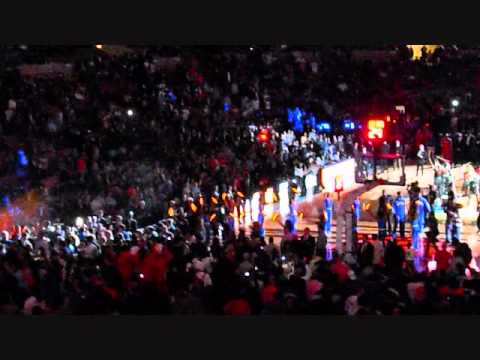 Michael Buffer Announces The Knicks Roster For The...