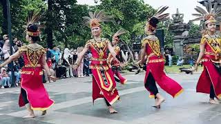 Tari Luing Kalimantan Barat Di Acara Soul Of Youth Tmii