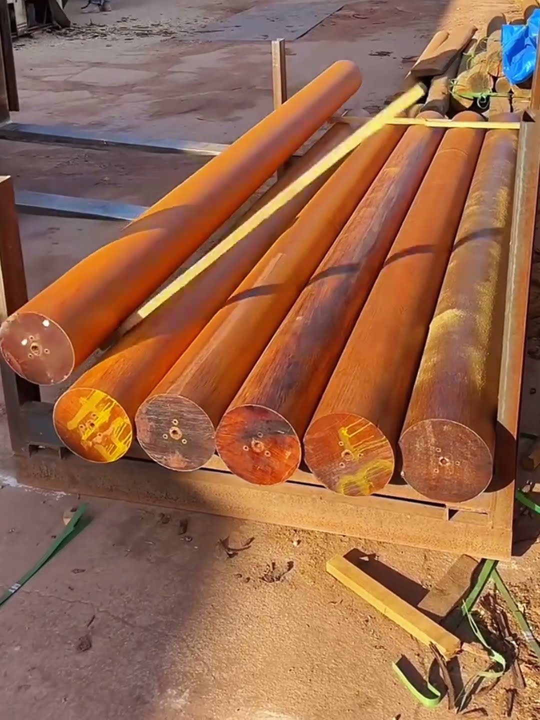 Production process of preservative wood pillar