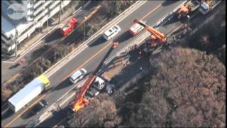 首都高でトレーラー横転  運転手の男性が死亡