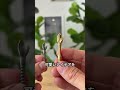 握手で締まる謎のネジ