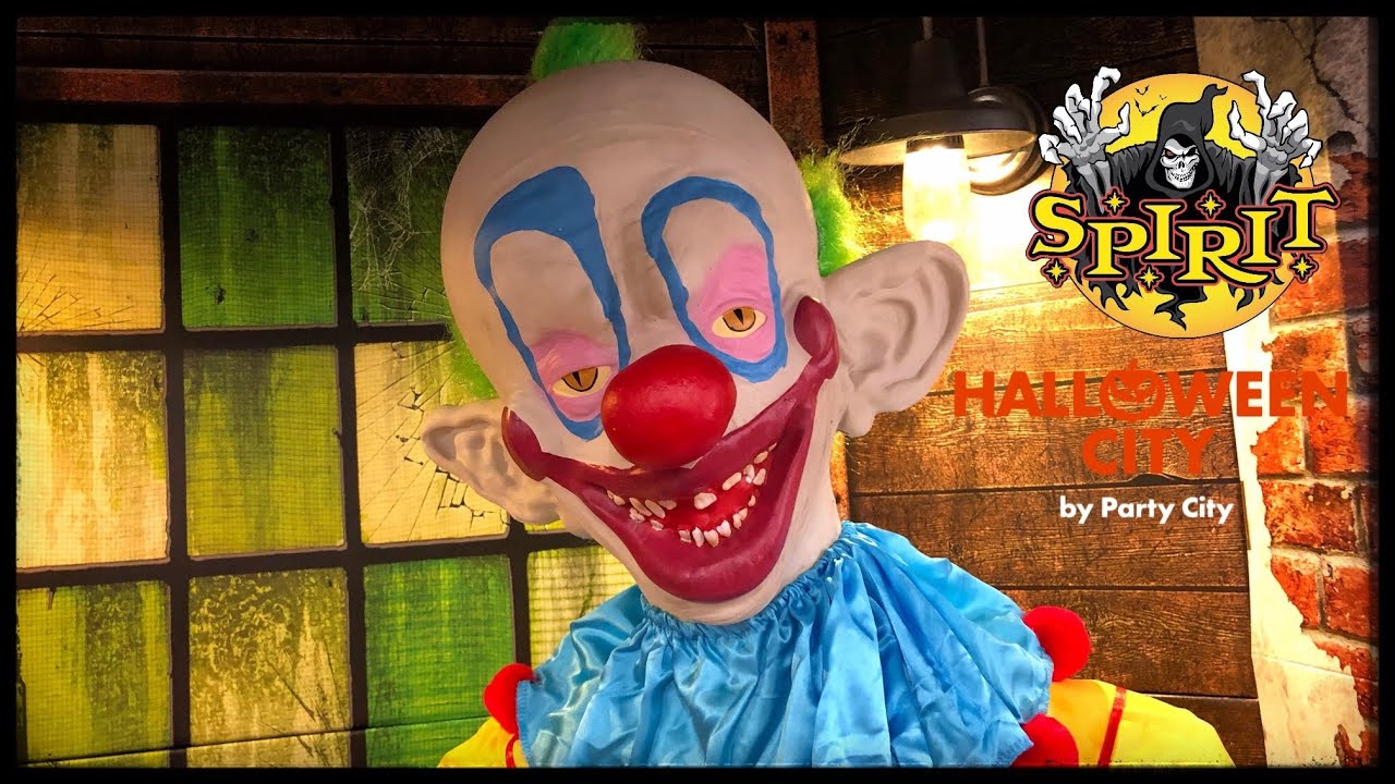 Hunting for HALLOWEEN at SPIRIT Halloween, Halloween CITY | LAST of Decorations, Animatronics, Masks