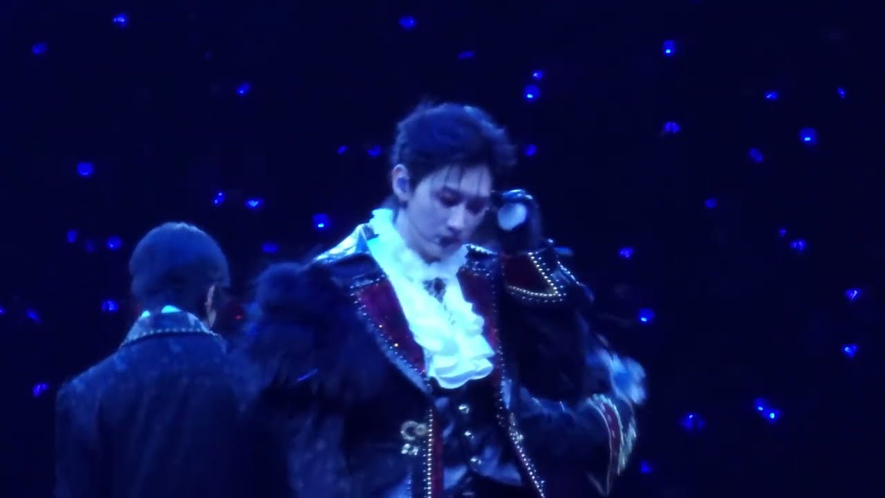 Junho (from 2PM) FEEL 「Solo Tour 2015 'LAST NIGHT'」 - YouTube