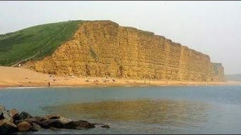 Clifford T Ward - Seaside. (Ft. James Davey, guitar)