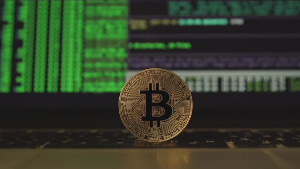 Aaron Rodgers teams up with Cash App to take portion of NFL salary in