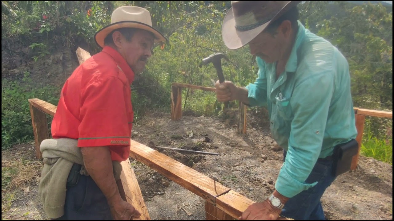 Así se hace una mesa para diseñar secadero de café