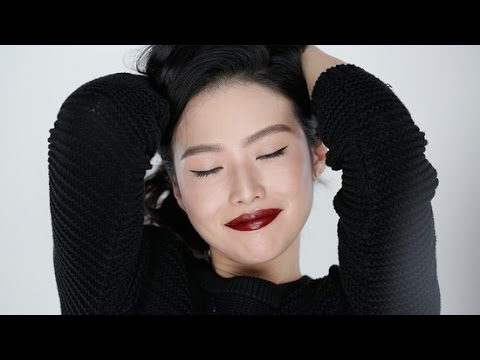 beautycon 7 Tips For Wearing Dark Lipstick For Your Skin Tone | POPSUGAR Beauty Junkie