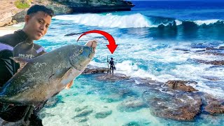 SUPER EXSTRIM | NEKAT BERBURU DI SARANG IKAN MOSTER ! Spearfishing GT