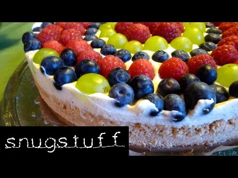 No bake cake: Cookie-Creamcheese-Fruitcake